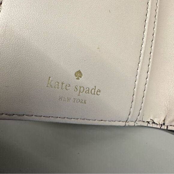 Kate Spade | ivory folding wallet card carrier with zip pocket for travel - Picture 7 of 10